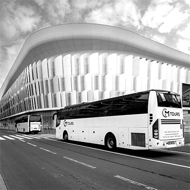 service de transport de groupe en autocar pour déplacement professionnel